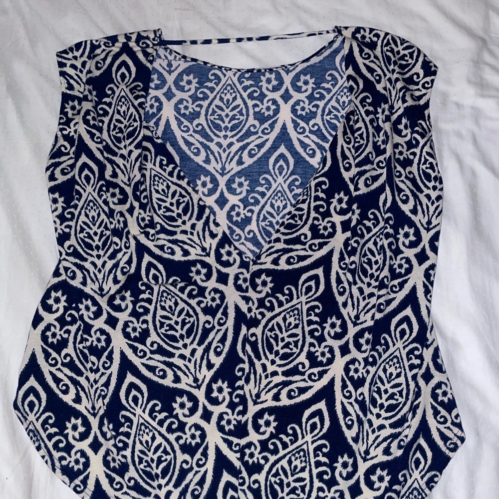 pattern blouse - Picture 2 of 2